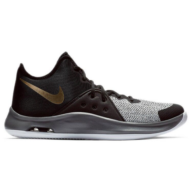 Nike Air Versitile 3
