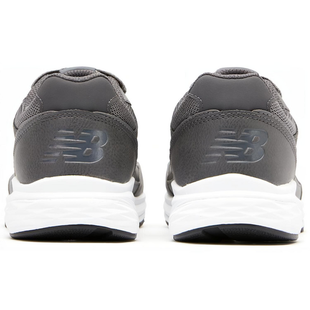 New Balance 707