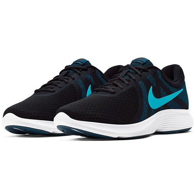 Nike Revolution 4