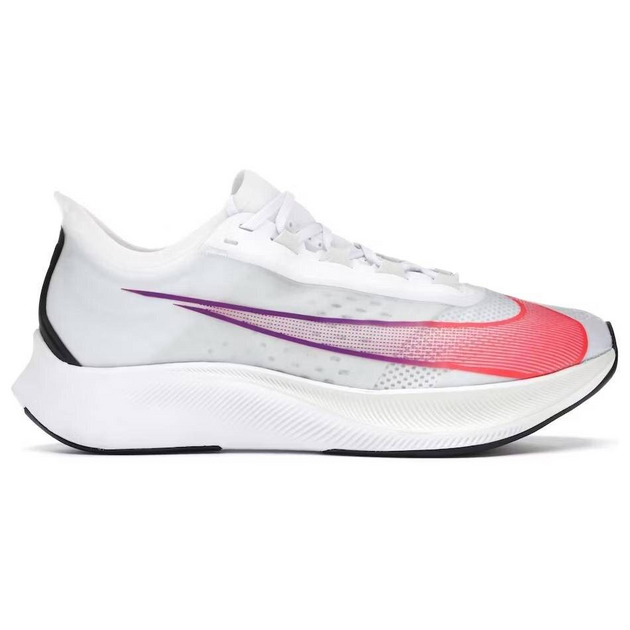 Nike Zoom Fly 3 Logo