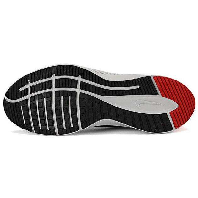Nike Quest 3