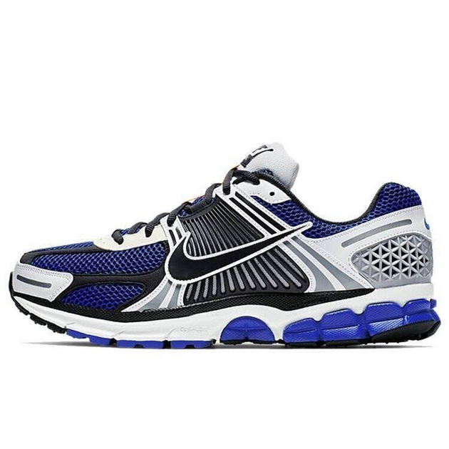 Nike Air Zoom Vomero 5