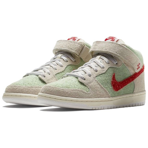 Nike Dunk SB White Widow