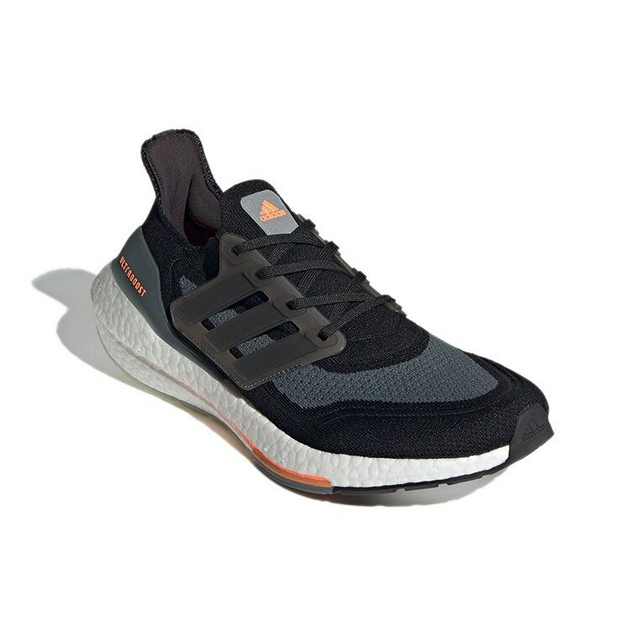 Adidas UltraBoost 21
