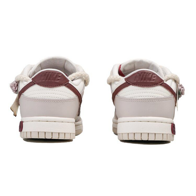 Nike Dunk Low RISK
