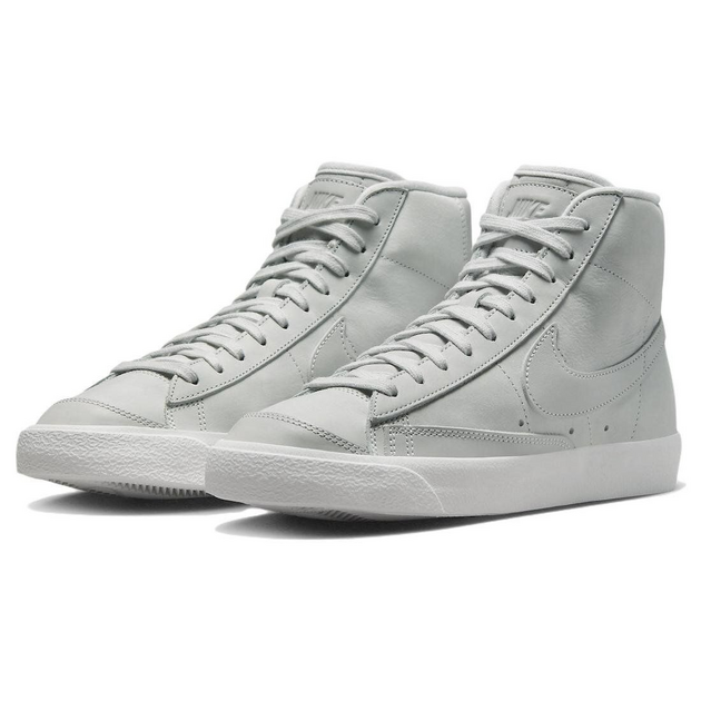Nike Blazer 77 LX Photon Dust