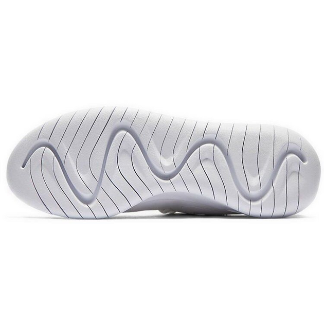 Nike Tessen