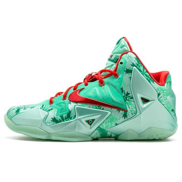 Nike LeBron 11 Christmas