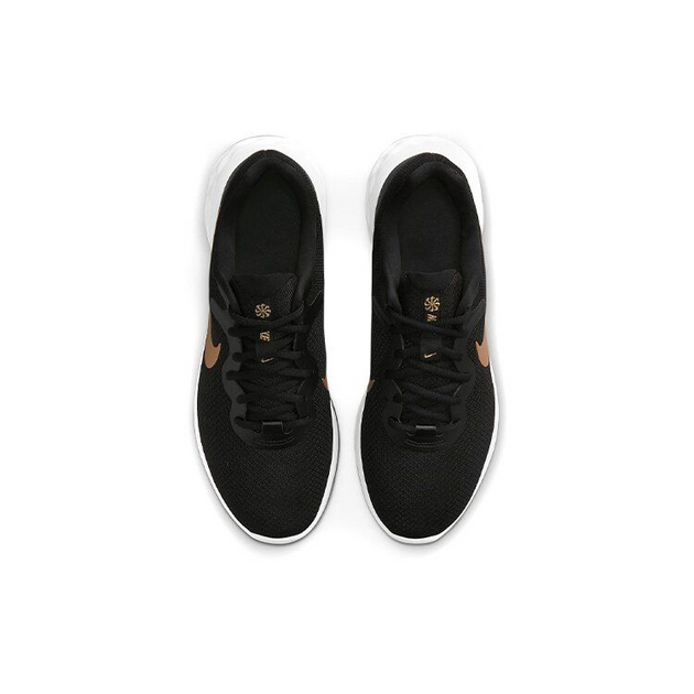 Nike Revolution 6