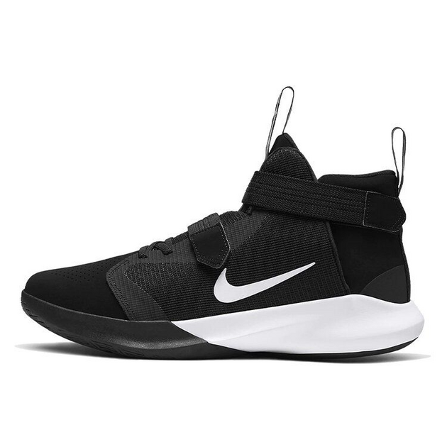 Nike Precision 3 4E