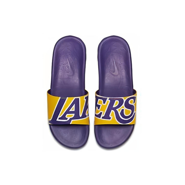 Nike Benassi