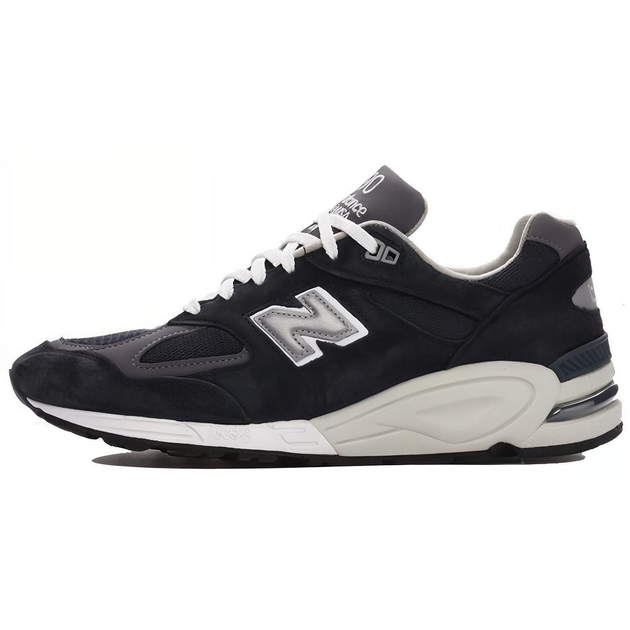 New Balance 990 V2