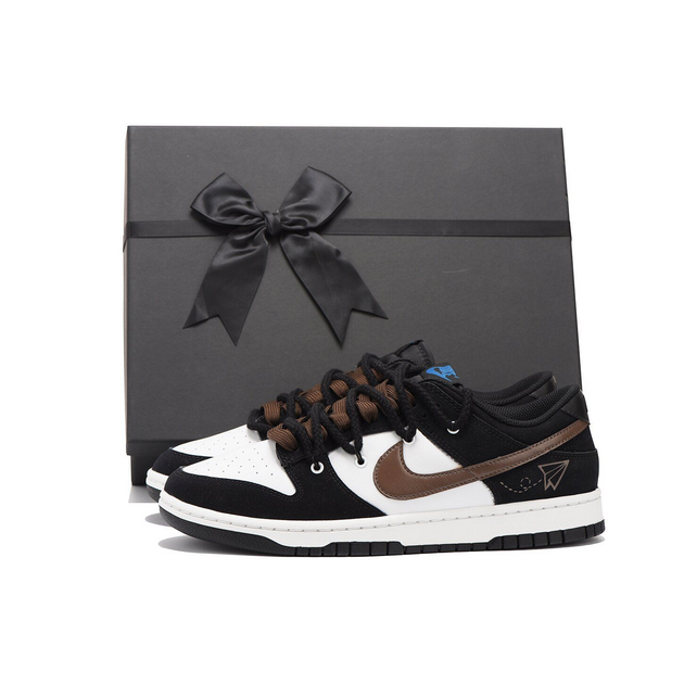 Nike Dunk Vibe