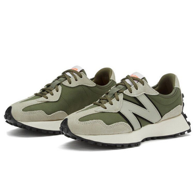 New Balance 327