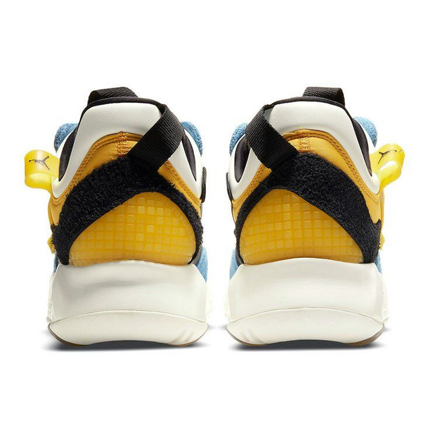 Jordan MA2 University Gold University Gold