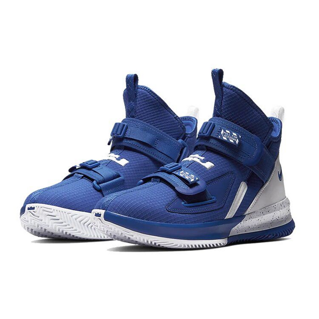 Nike Zoom Soldier 13