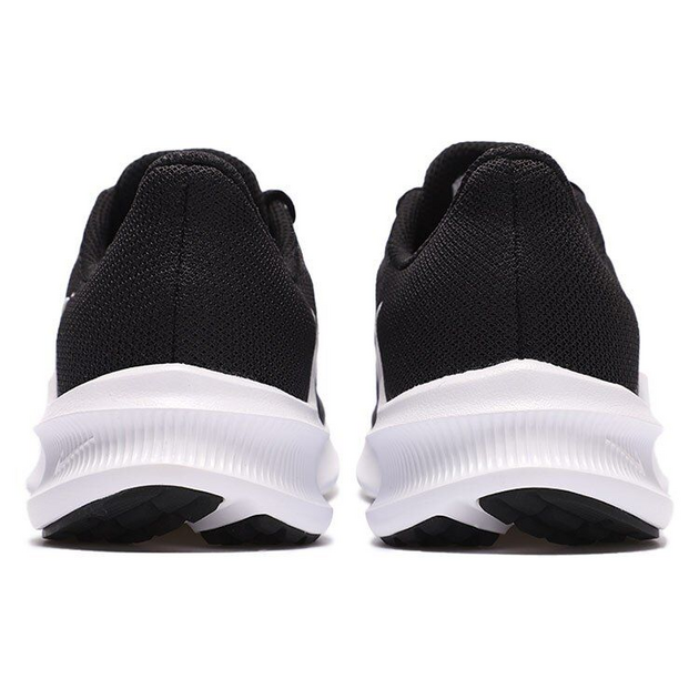 Nike Downshifter 11