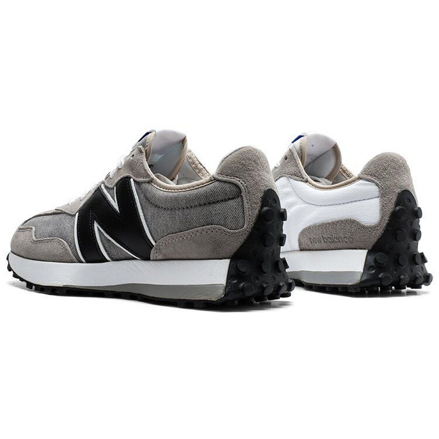 Levis x New Balance 327
