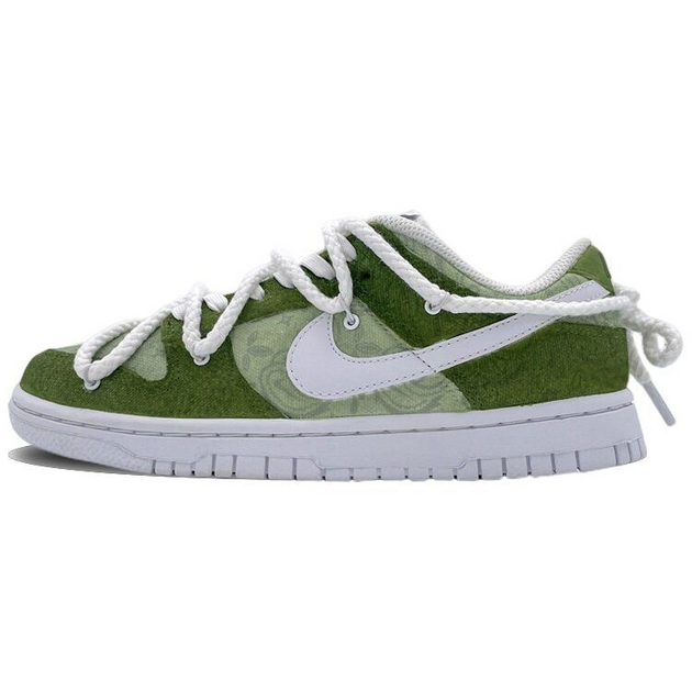 Nike Dunk Low ESS
