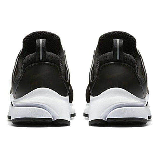 Nike Air Pegasus Essential