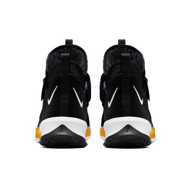 Nike Zoom Soldier 13 LeBron SFG EP 13