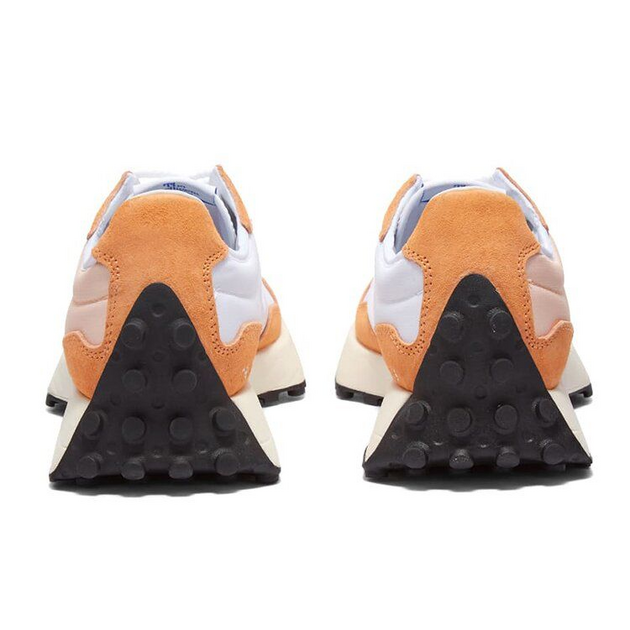 New Balance 327