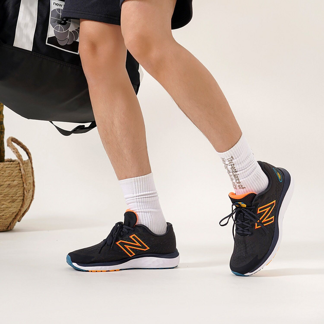New Balance 680 Fresh Foam
