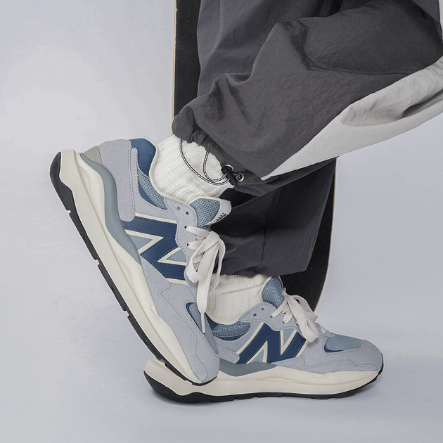 New Balance 5740