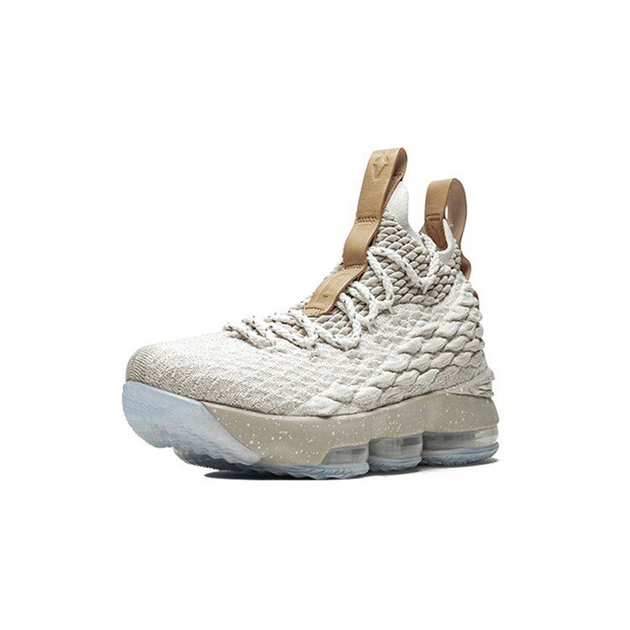 Nike LeBron 15