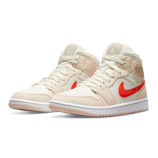 Air Jordan 1 Mid Se corduroy