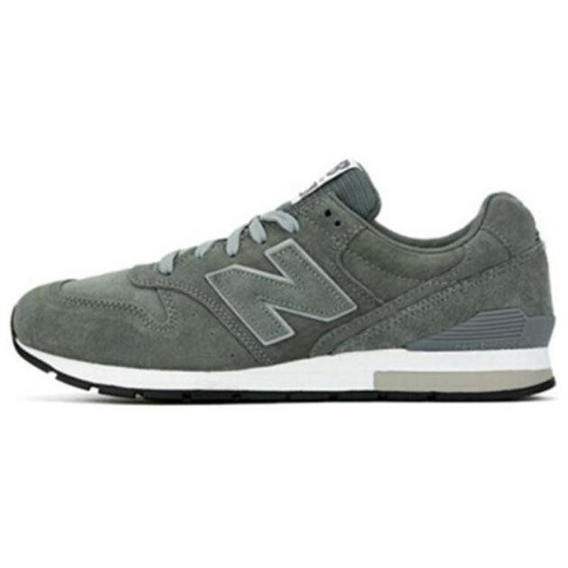 New Balance 996