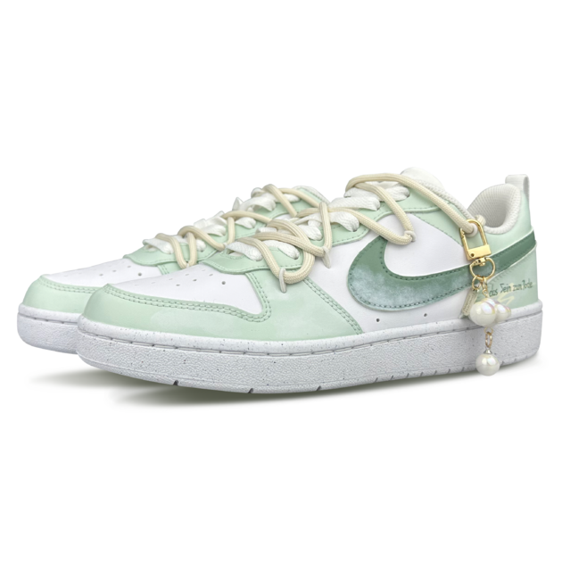 Nike Court Borough Low GS