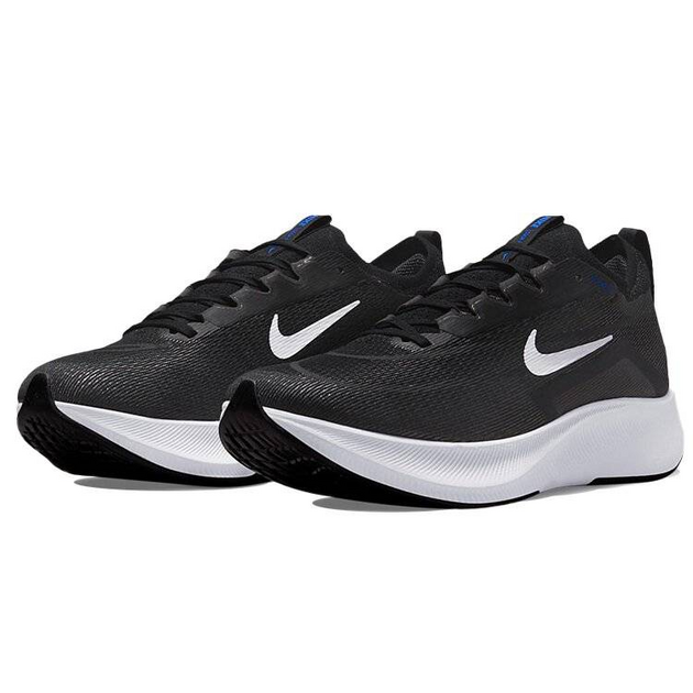 Nike Zoom Fly 4