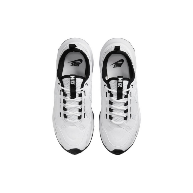 Nike TC 7900
