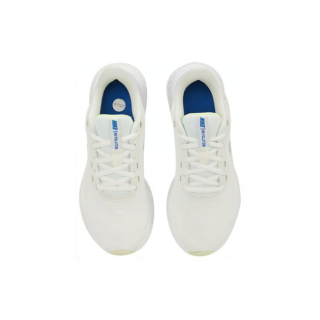 Nike Revolution 5