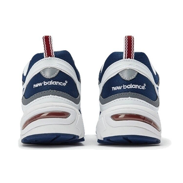 New Balance 878