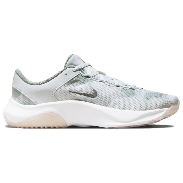 Nike LegEnd Essential 3 Next Nature Premium