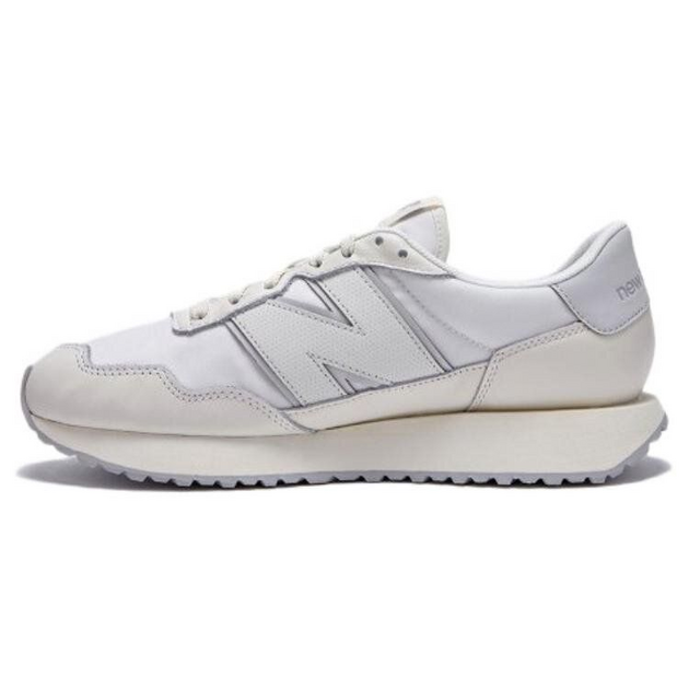 New Balance 327