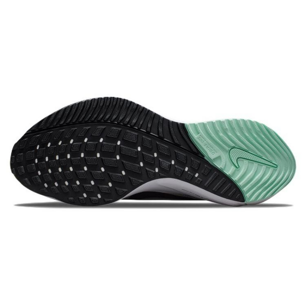 Nike Air Zoom Vomero 16