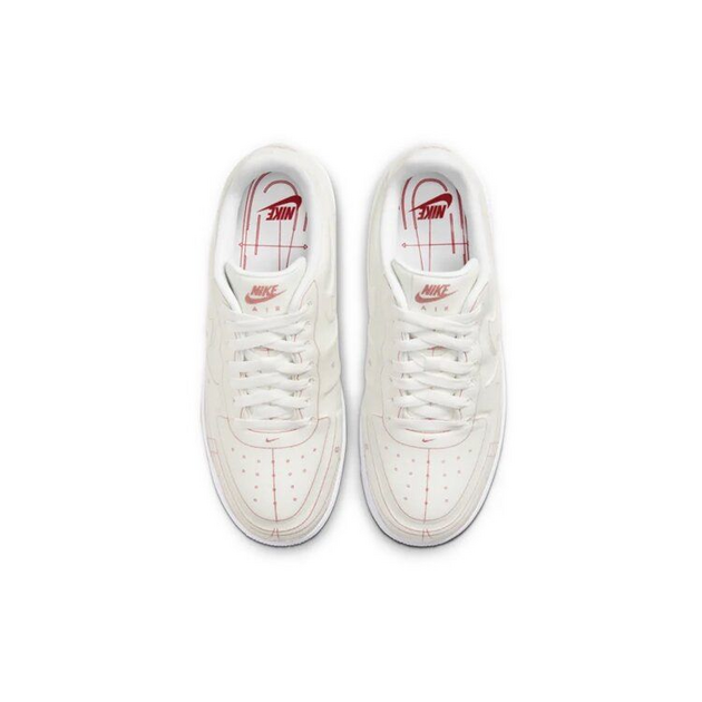 Nike Air Force 1 07 LX