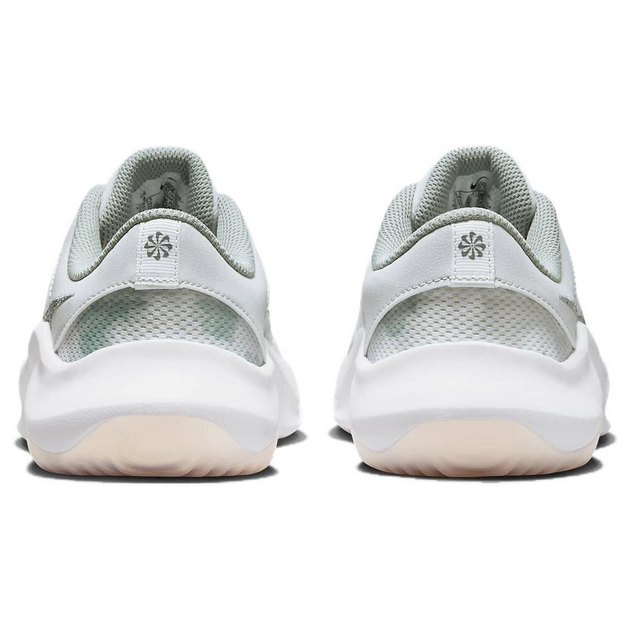 Nike LegEnd Essential 3 Next Nature Premium