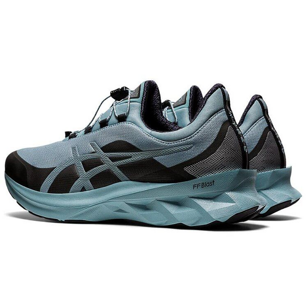 Asics Novablast