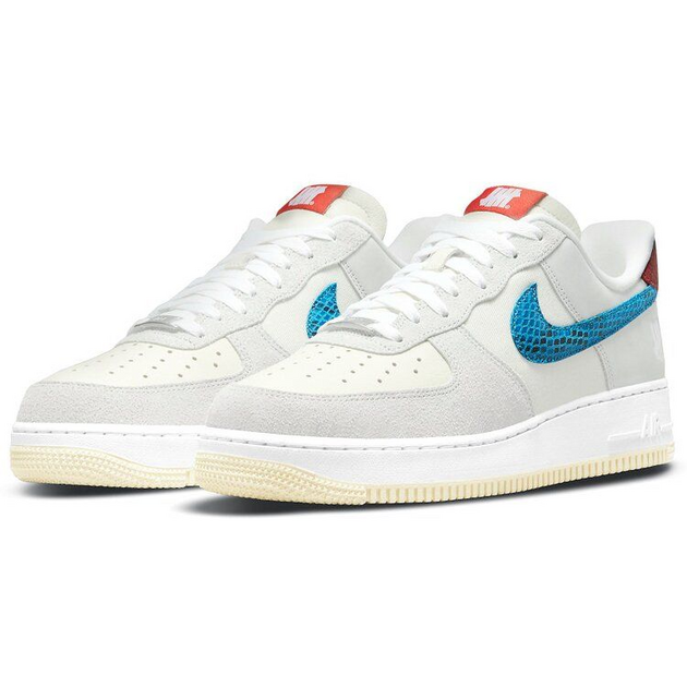 Undefeated x Nike Air Force 1 Low SP 5 On It
