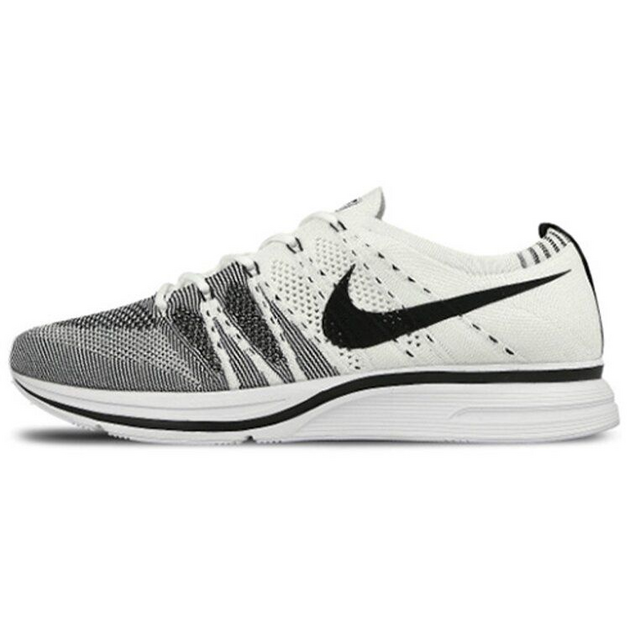 Nike Flyknit TRainer White Black