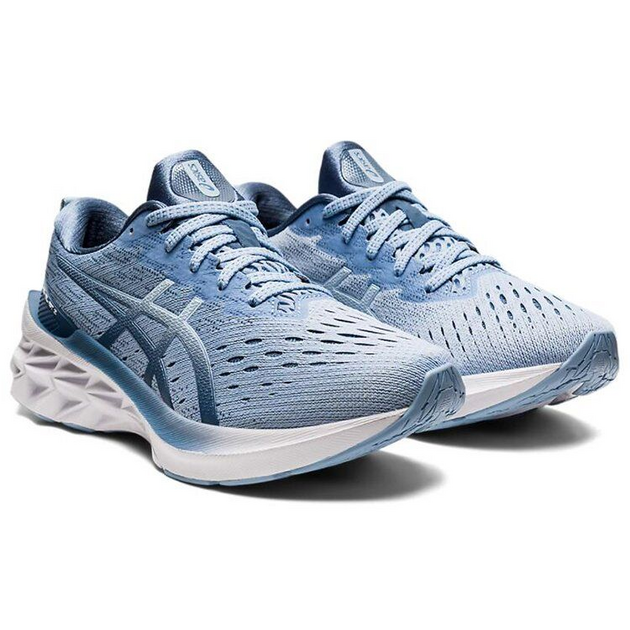 Asics Novablast