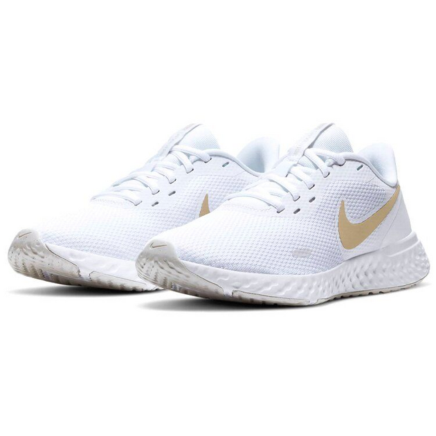 Nike Revolution 5