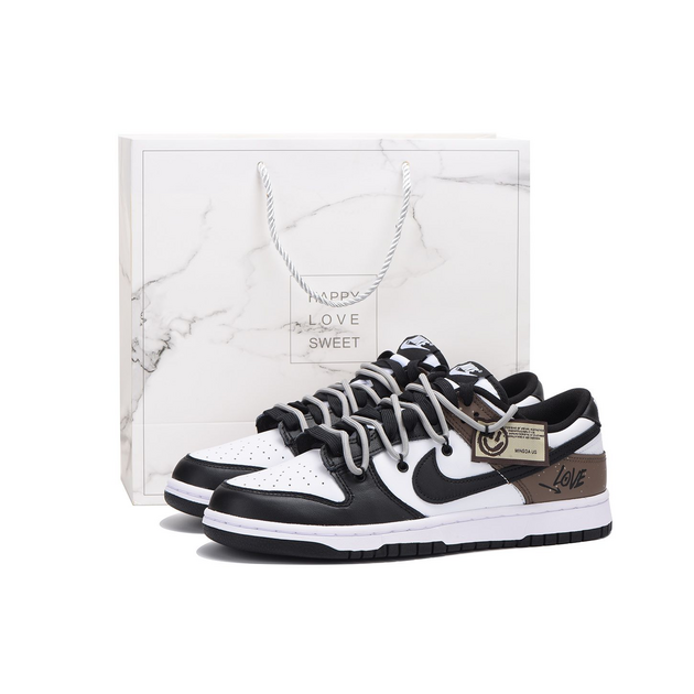 Nike Dunk White Black