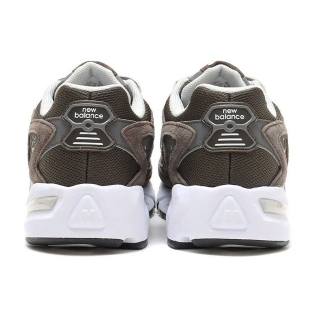 New Balance 725