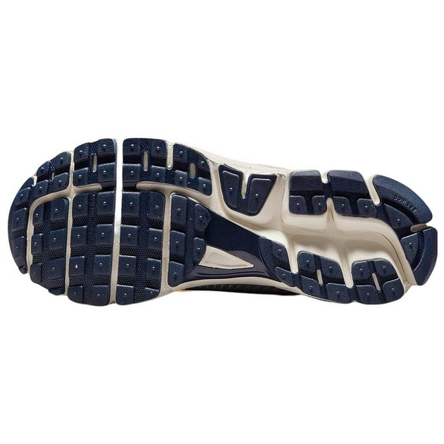 Nike Air Zoom Vomero 5