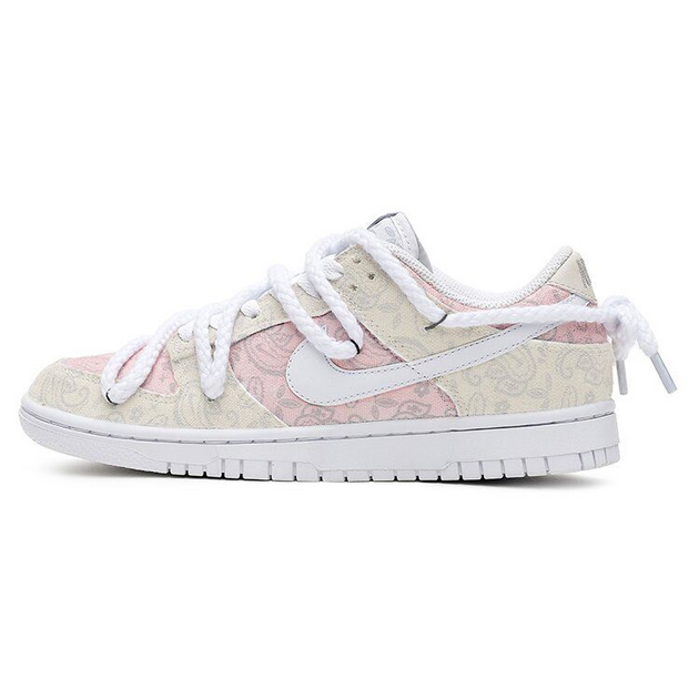 Nike Dunk Low ESS
